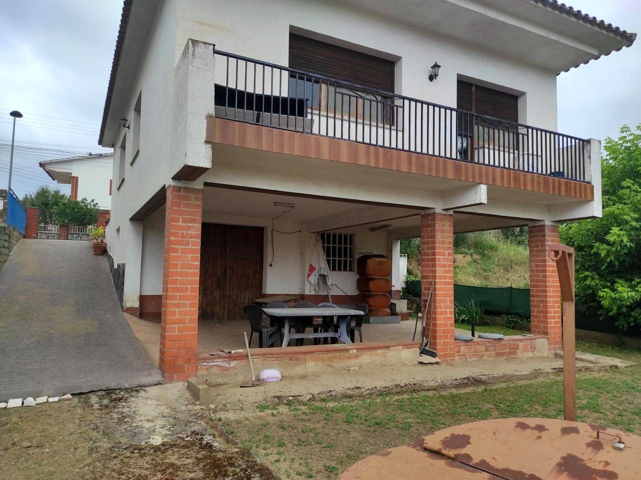 Casa / chalet en Carrer Magnòlies, Llinars del Vallès, Barcelona de 195 m2