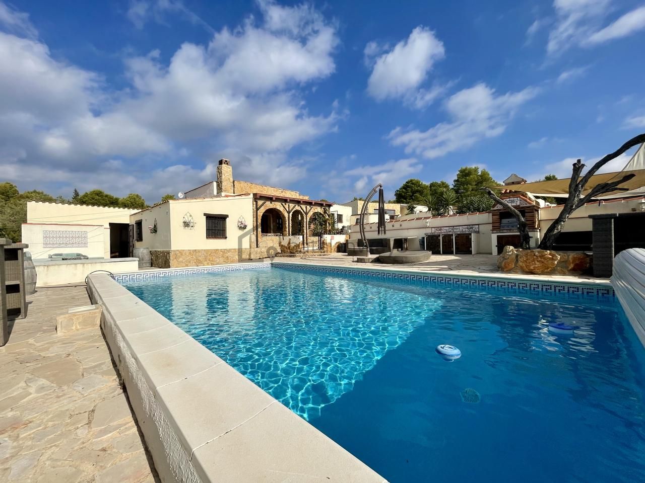 Casa rústica en partida suis, perelló, Tarragona de 150 m2