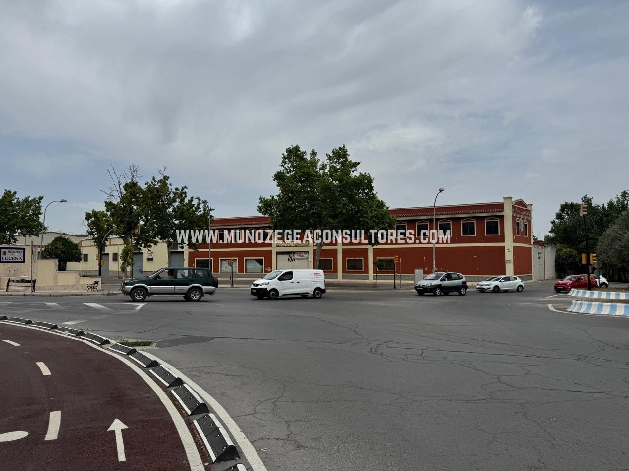 Nave industrial en Avenida de la Infancia, Lucena, Córdoba de 2957 m2