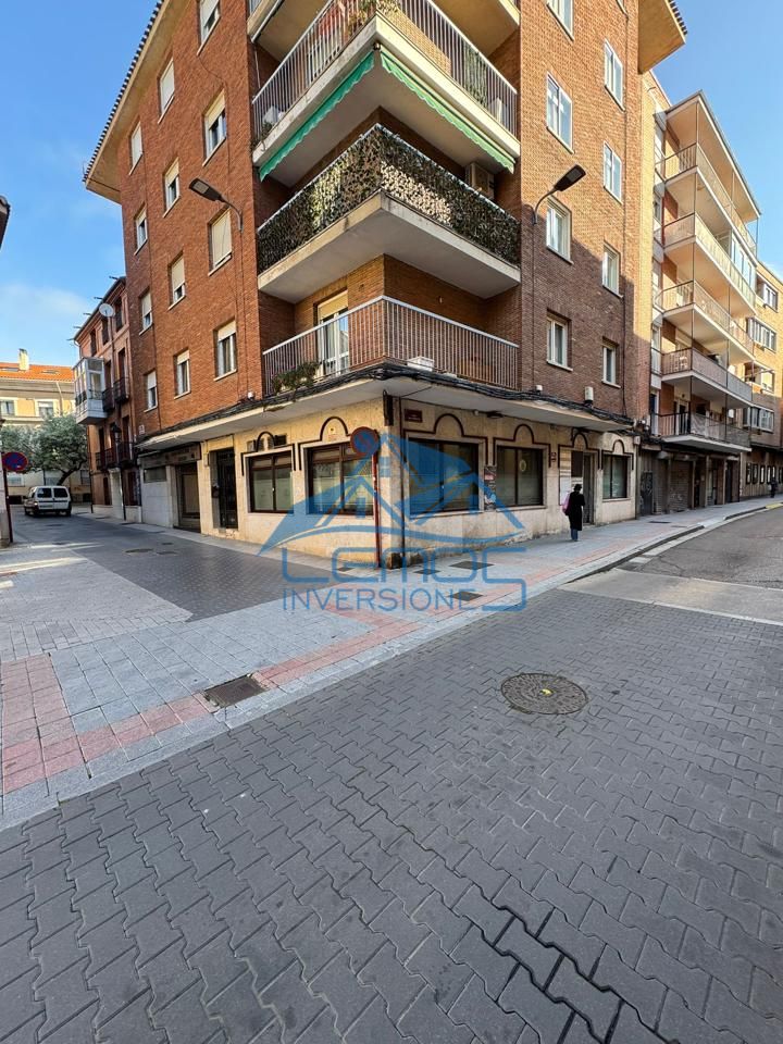 Shop in Plaza del Cordón, Palencia, Palencia of 94 m2