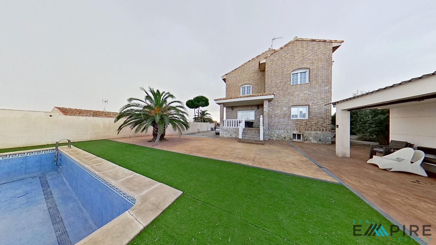 villas en yuncos · yuncos 349999€