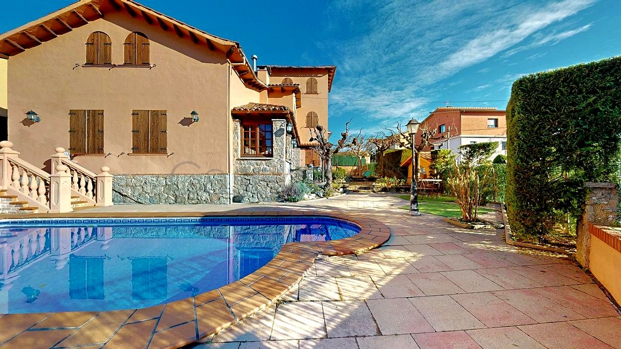 Casa / chalet en Els Hostalets de Balenyà, Barcelona de 300 m2