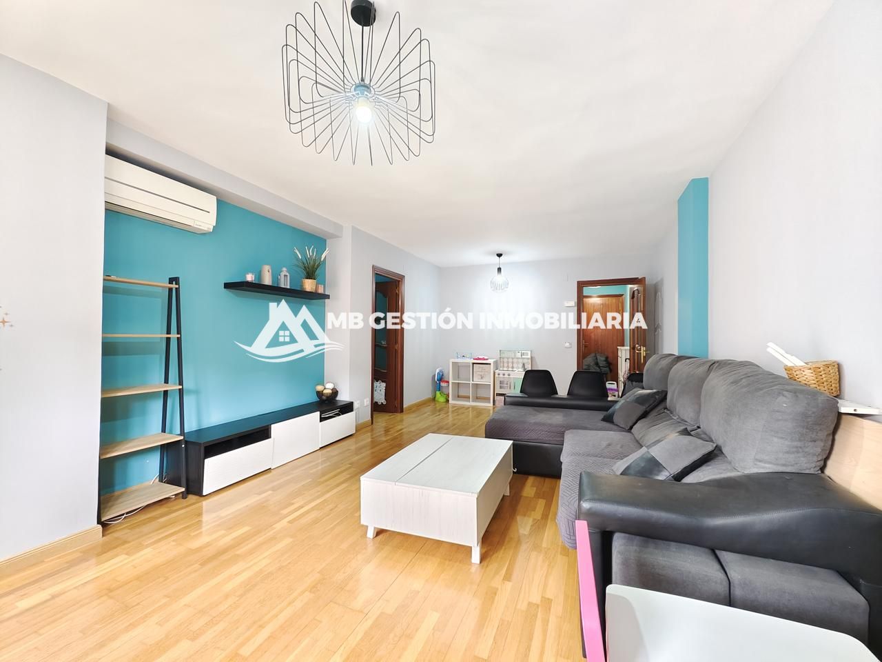 Piso en Calle de Galicia, Fuenlabrada, Madrid de 104 m2