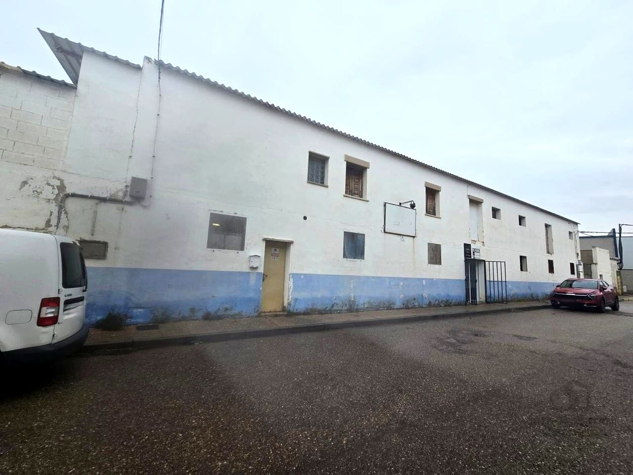 Nave industrial en Alagón, Zaragoza de 566 m2