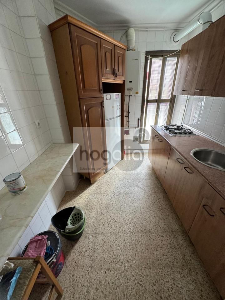Piso en PUERTA OSARIO-JOSE LAGUILLO, Sevilla, Sevilla de 75 m2