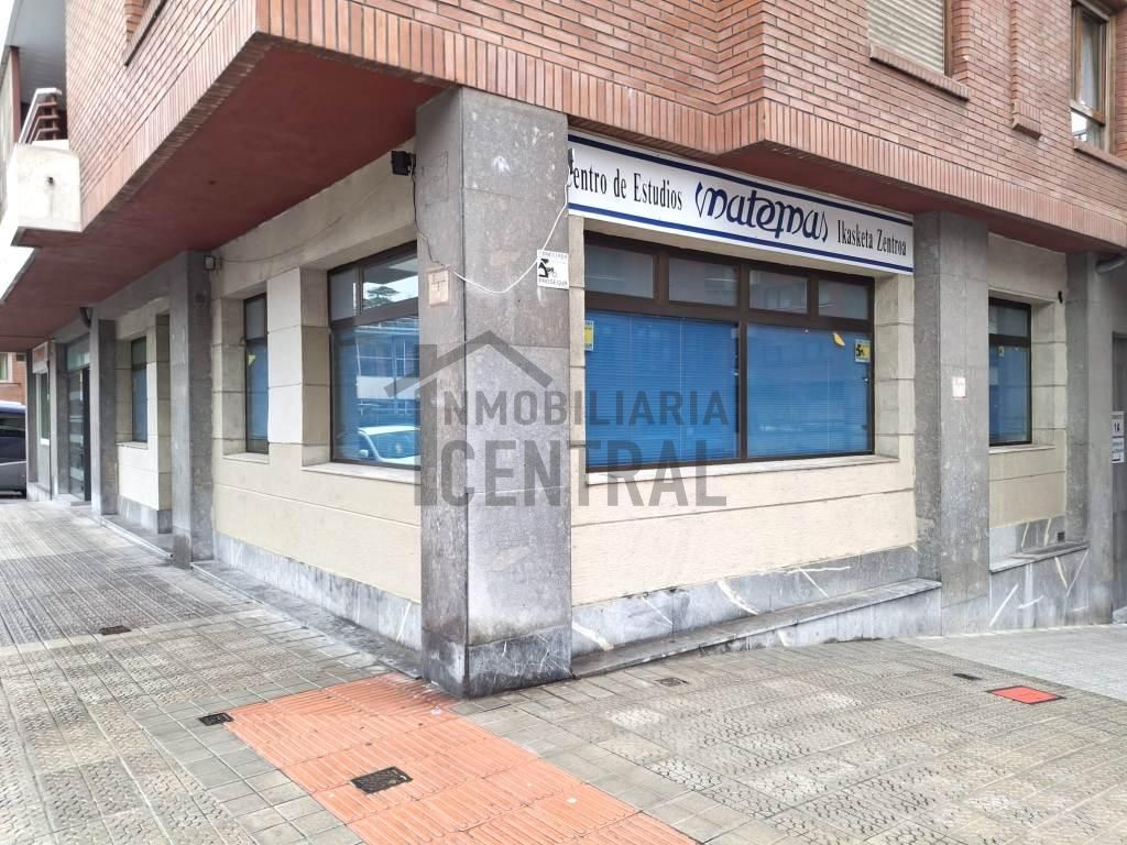 Local en Erdikoetxe Kalea, Bilbao, Bizkaia de 85 m2