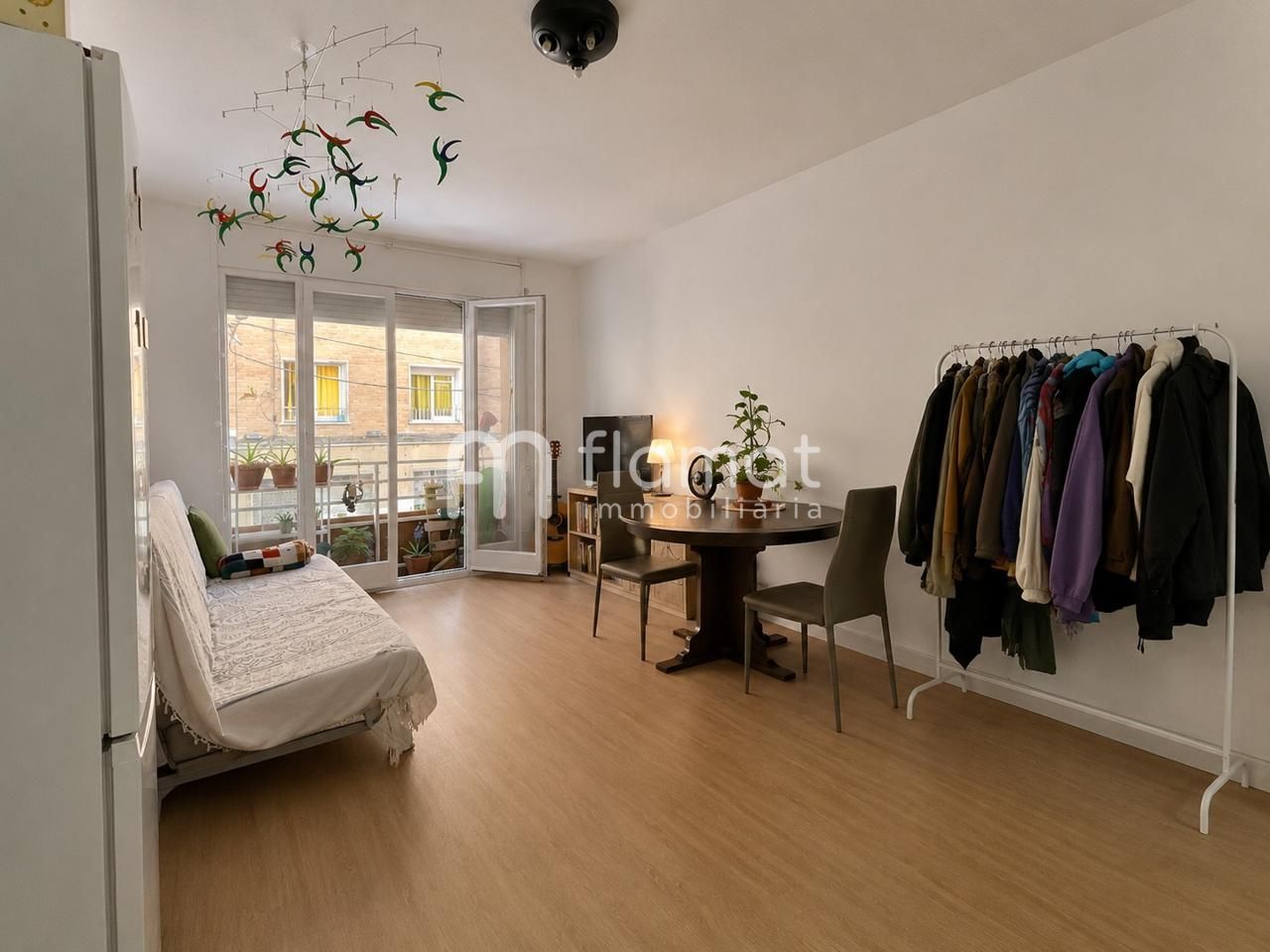 pisos en barcelona · carrer-de-torns-33-(ent-3ª)-barcelona-08028 435000€