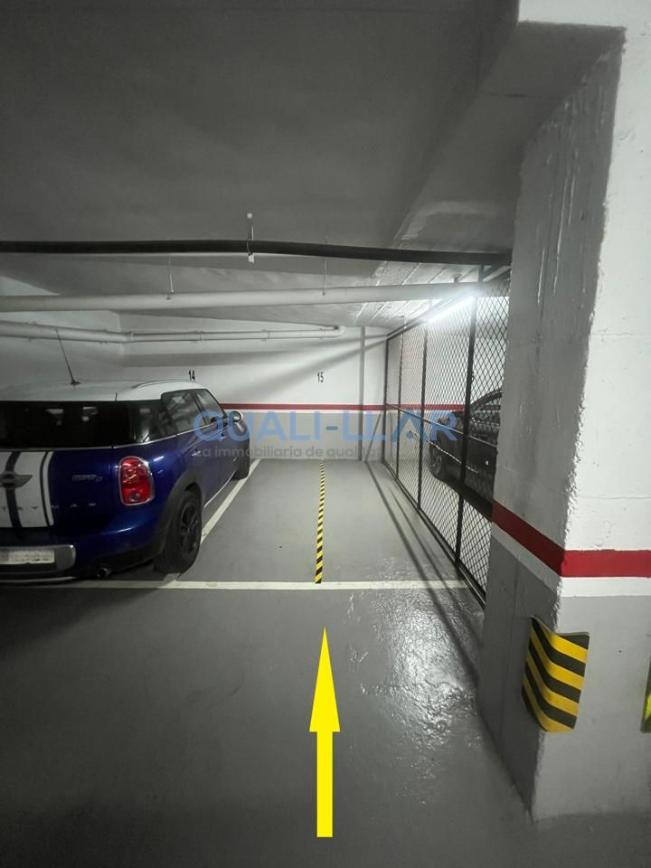 Plaza de parking en Carrer de Josep Ricart, Sant Feliu de Llobregat, Barcelona de 8 m2