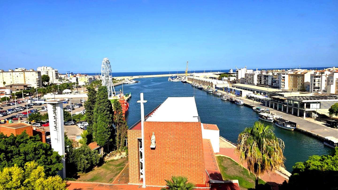 Piso en Plaça Garbí 1, PLAYA DE GANDIA, Valencia de 98 m2