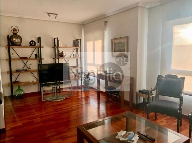 Piso en KANSAS CITY-GRAN VIA, Sevilla, Sevilla de 85 m2