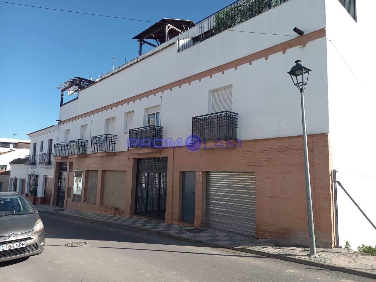 parking en pilas · calle-de-la-granaina-41840 2900€