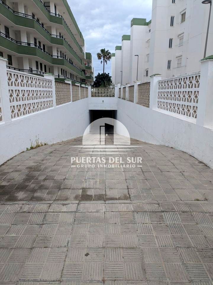 Plaza de parking en Avenida de Sevilla, Rota, Cádiz de 10 m2