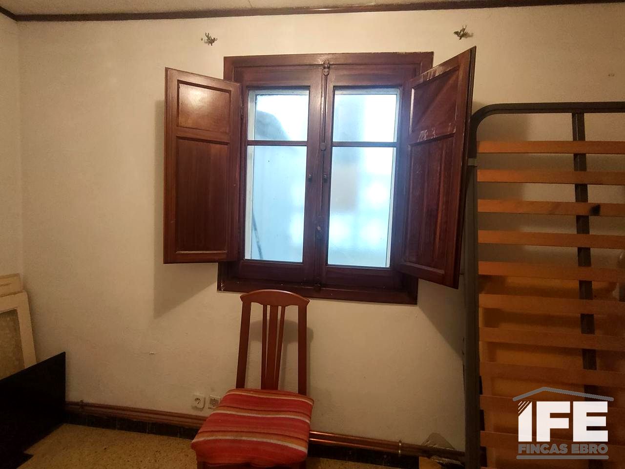 pisos en alagon ·  83000€