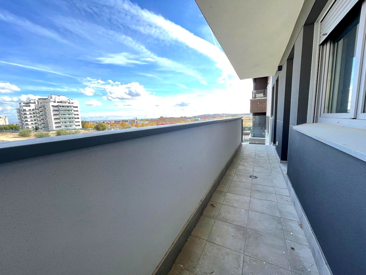 Piso en Avenida de los Reyes Católicos, Valdemoro, Madrid de 84 m2