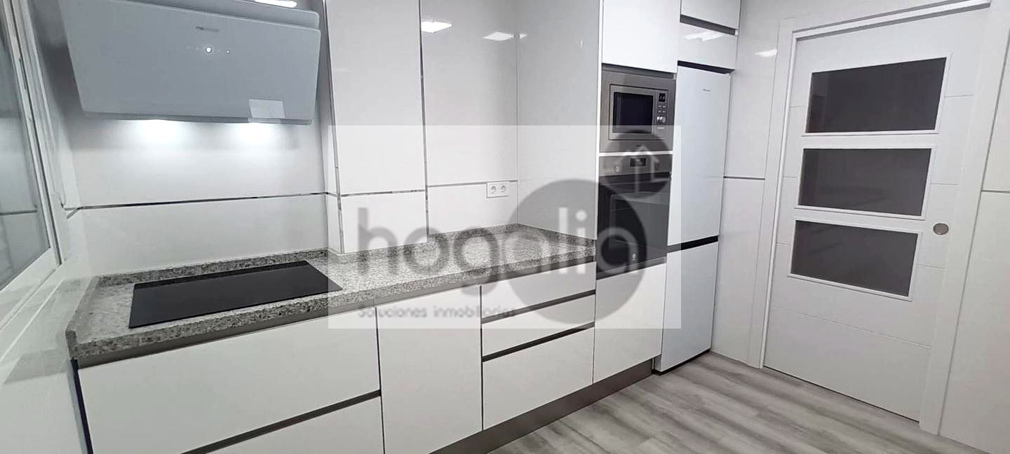 Piso en SANTA AURELIA, Sevilla, Sevilla de 100 m2