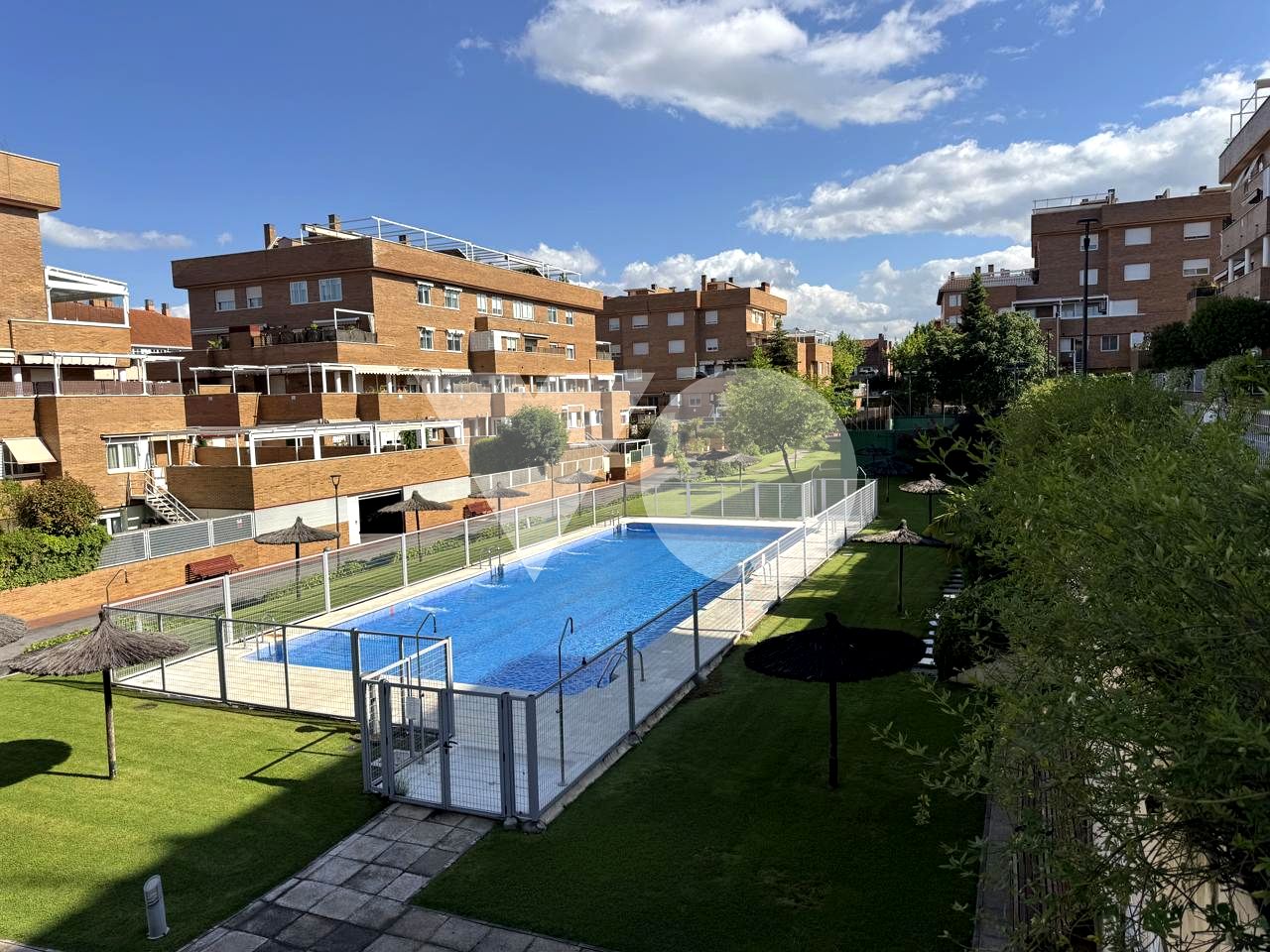Duplex en venta, Sector B, Boadilla del Monte, Madrid.