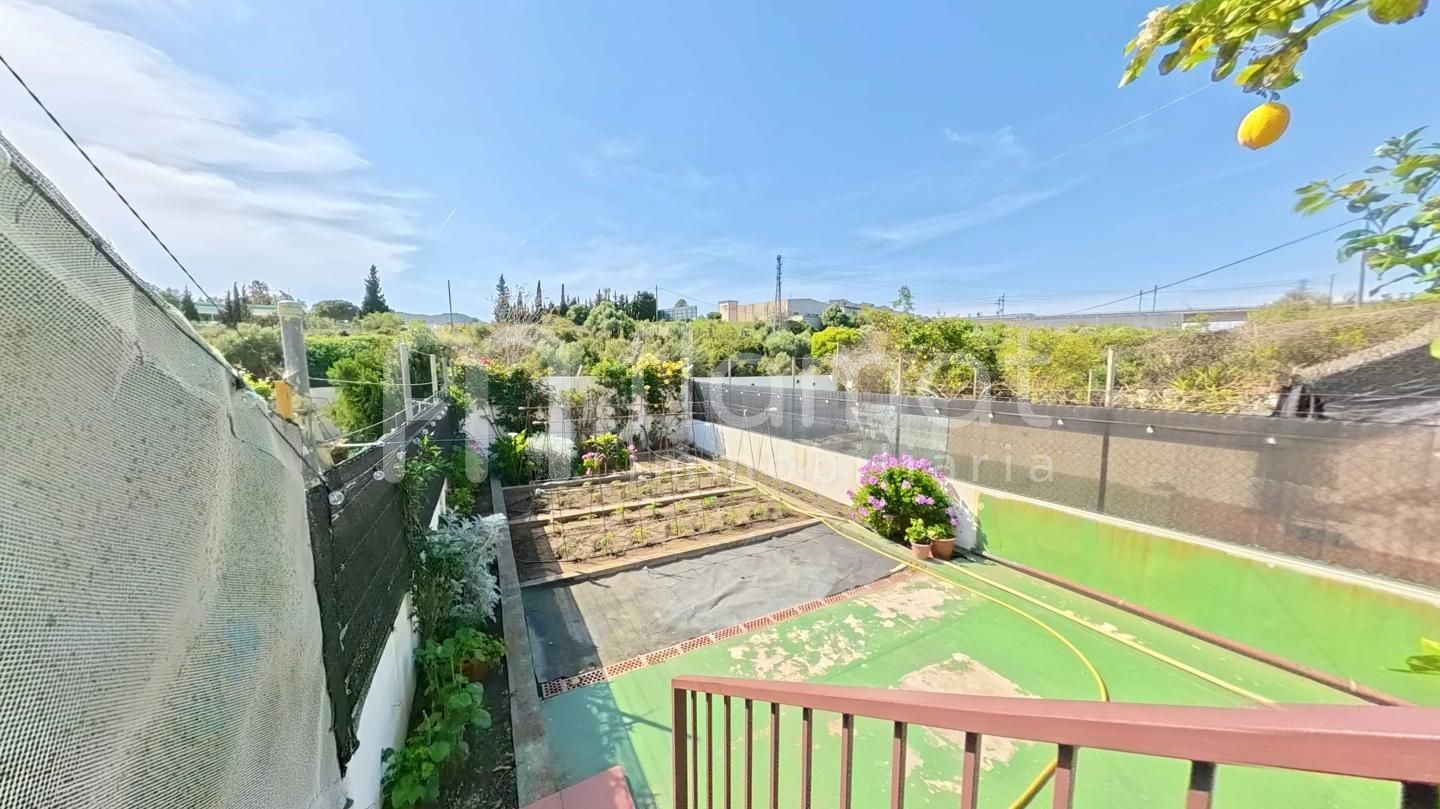 villas en santa-oliva · carrer-del-clavell-43710 295000€