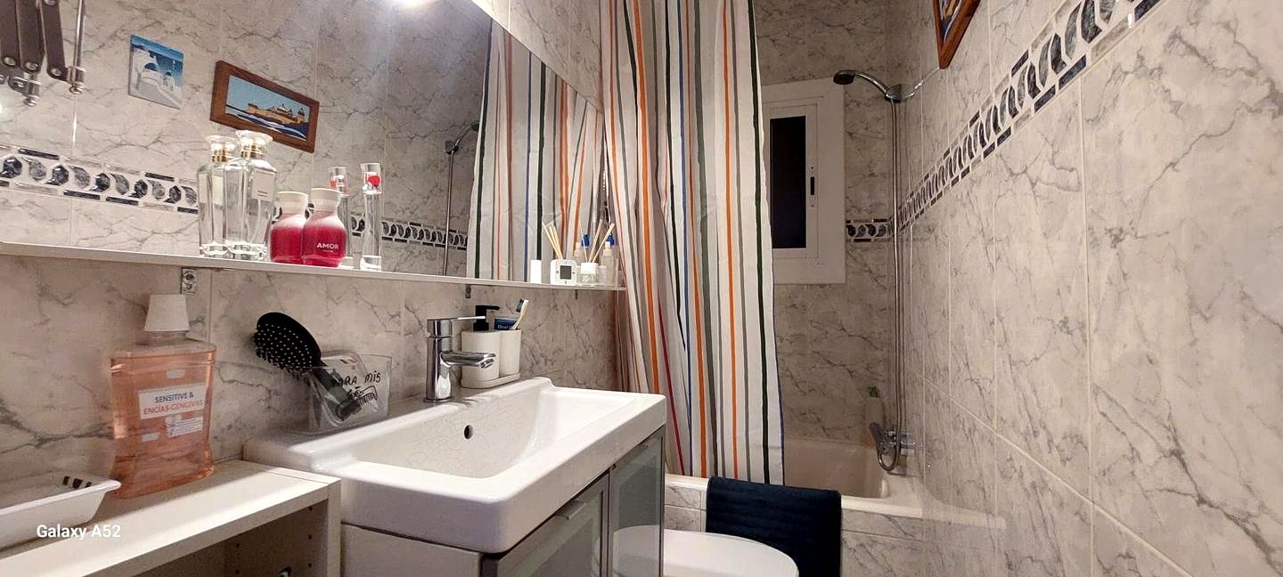 pisos en barcelona · carrer-d'escocia-08016 250000€