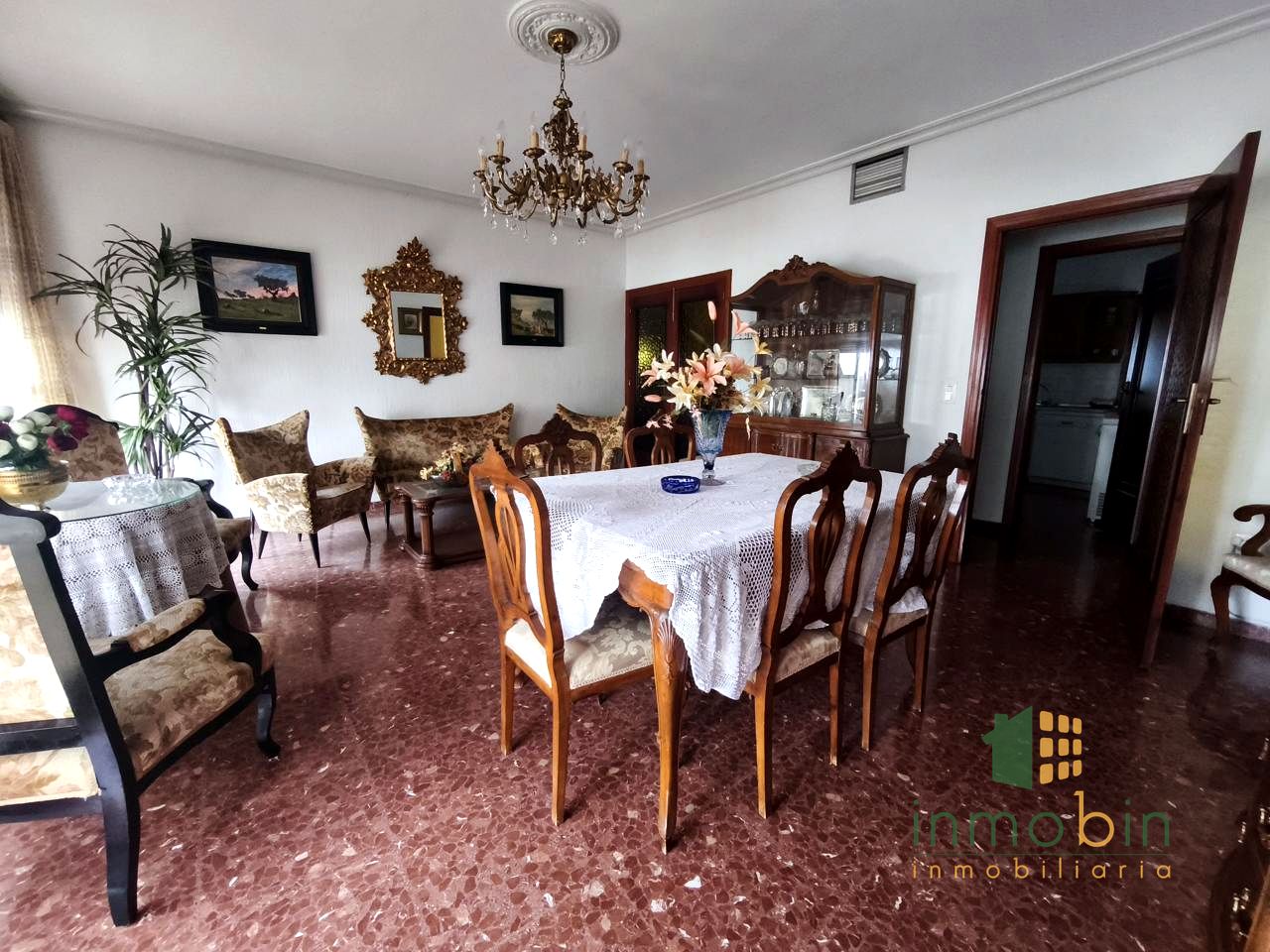 Piso en Avenida de la Constitución, Don Benito, Badajoz de 204 m2