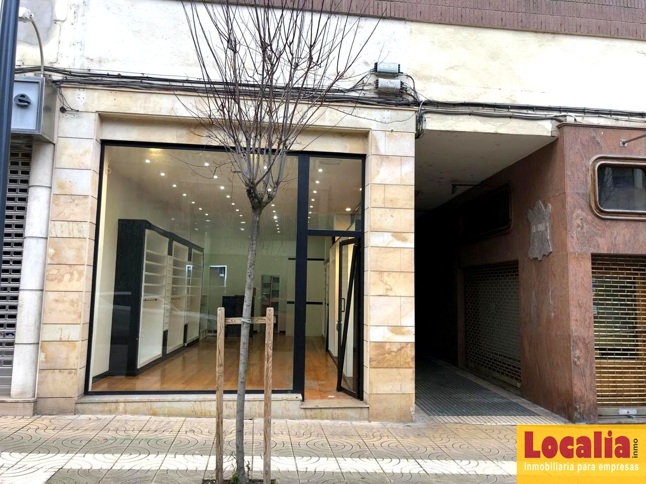 Local en Calle Ruiz Tagle, Torrelavega, Cantabria de 70 m2