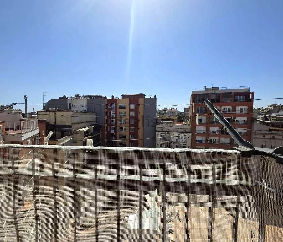 Piso · Barcelona · 5 hab.