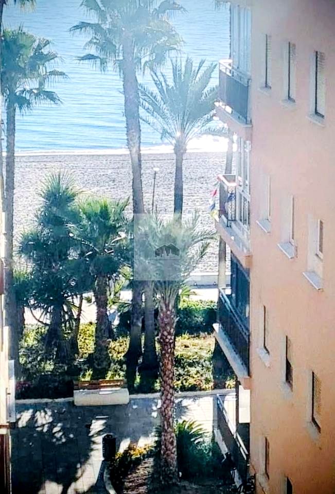 Piso en Pasaje Victoria, Estepona, Málaga de 109 m2