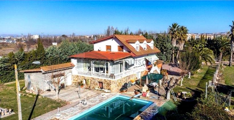 Casa / chalet en Camino del Caracol, Zaragoza, Zaragoza de 526 m2 Casa / chalet en Camino del Caracol, Zaragoza, Zaragoza de 526 m2