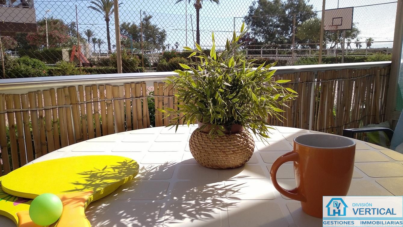 Piso en Passeig Maritim 9 d'Octubre, Canet d'en Berenguer, Valencia de 125 m2