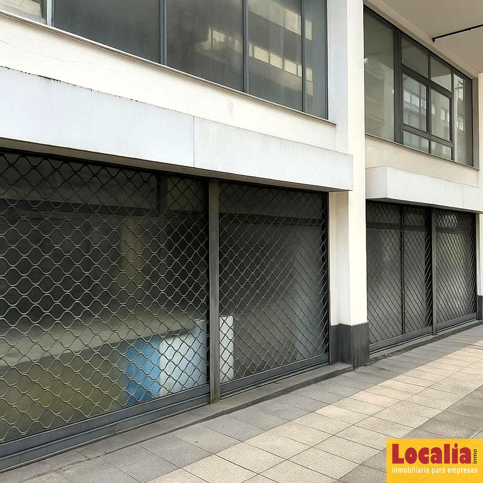 Local en Torrelavega, Cantabria de 488 m2