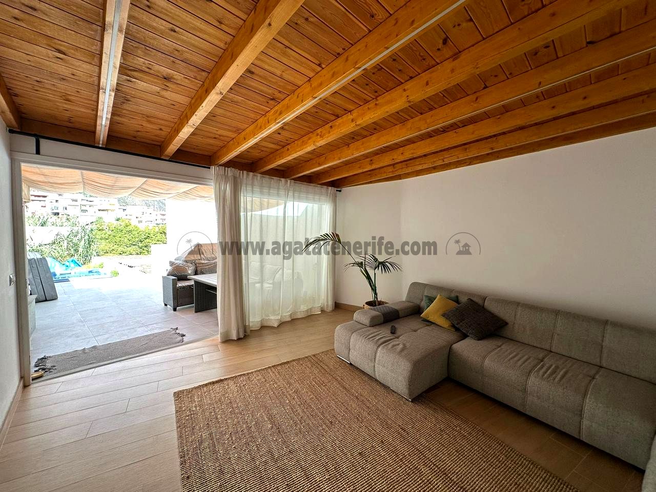 Villa in Los Realejos - view 1