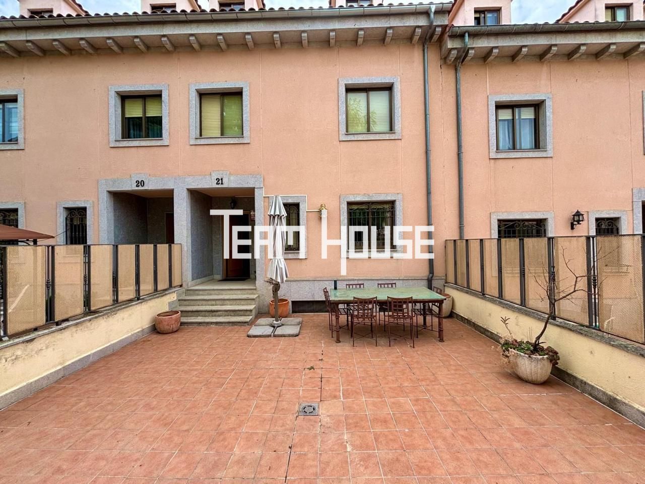 Casa / chalet en Paseo la Encarnación, Ávila, Ávila de 369 m2