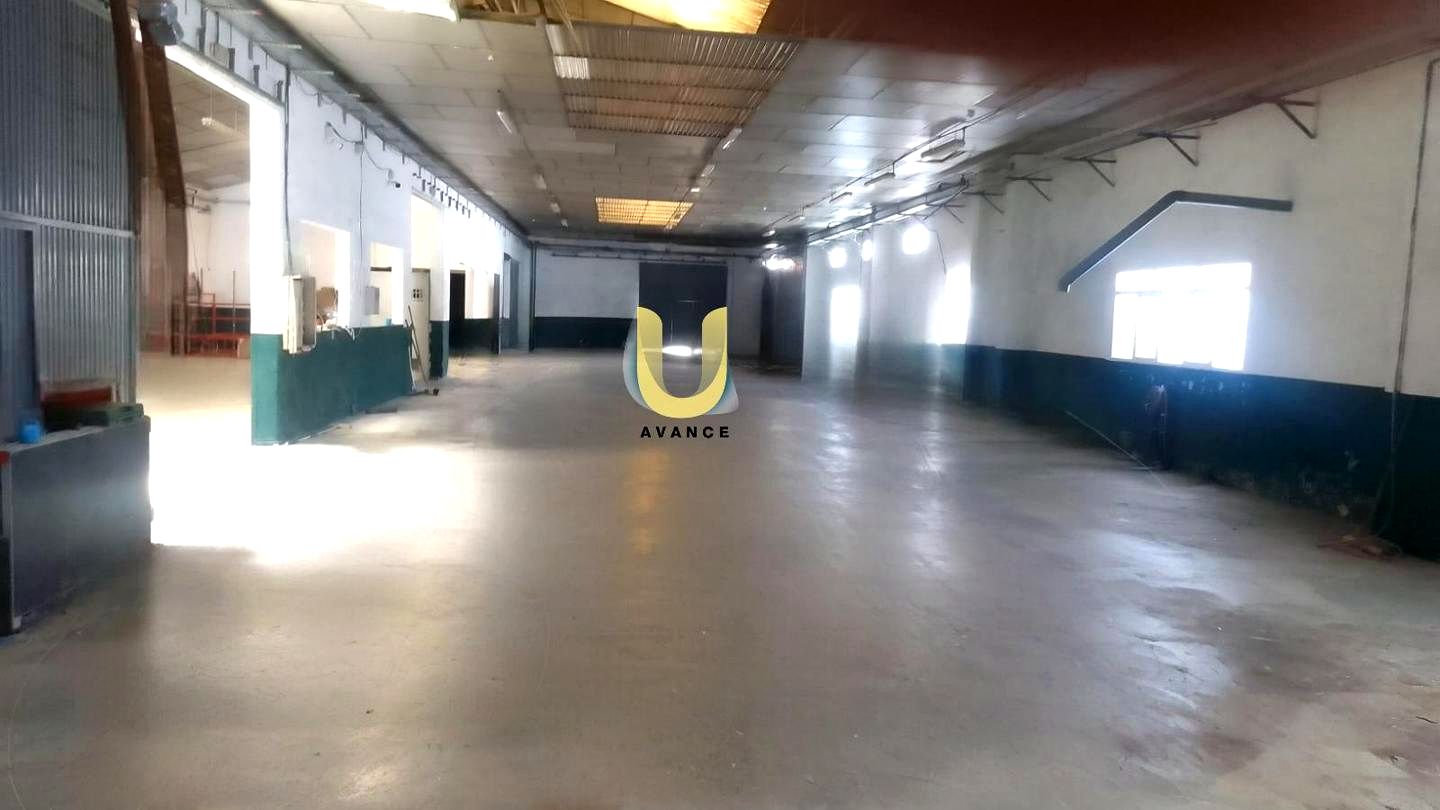 Nave industrial en Torrejón de Ardoz, Madrid de 1114 m2