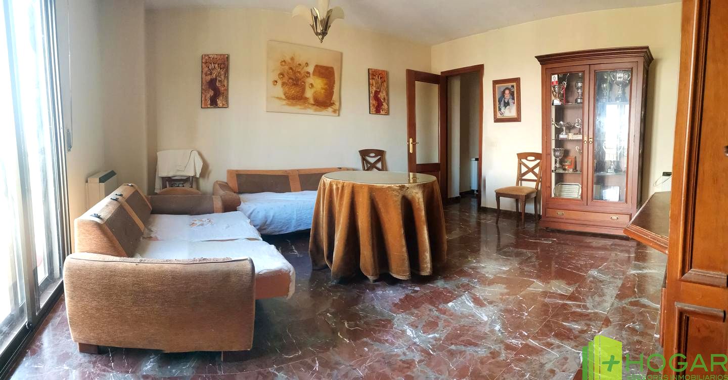 Piso en Pasaje las Infantas 10, Mengíbar, Jaén de 105 m2