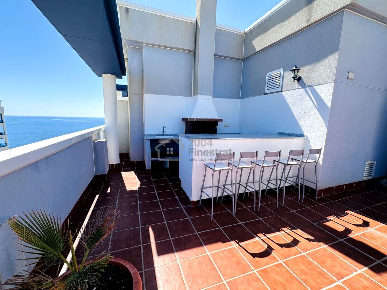 Flat in Avenida Tellerola, Villajoyosa, Alicante of 173 m2