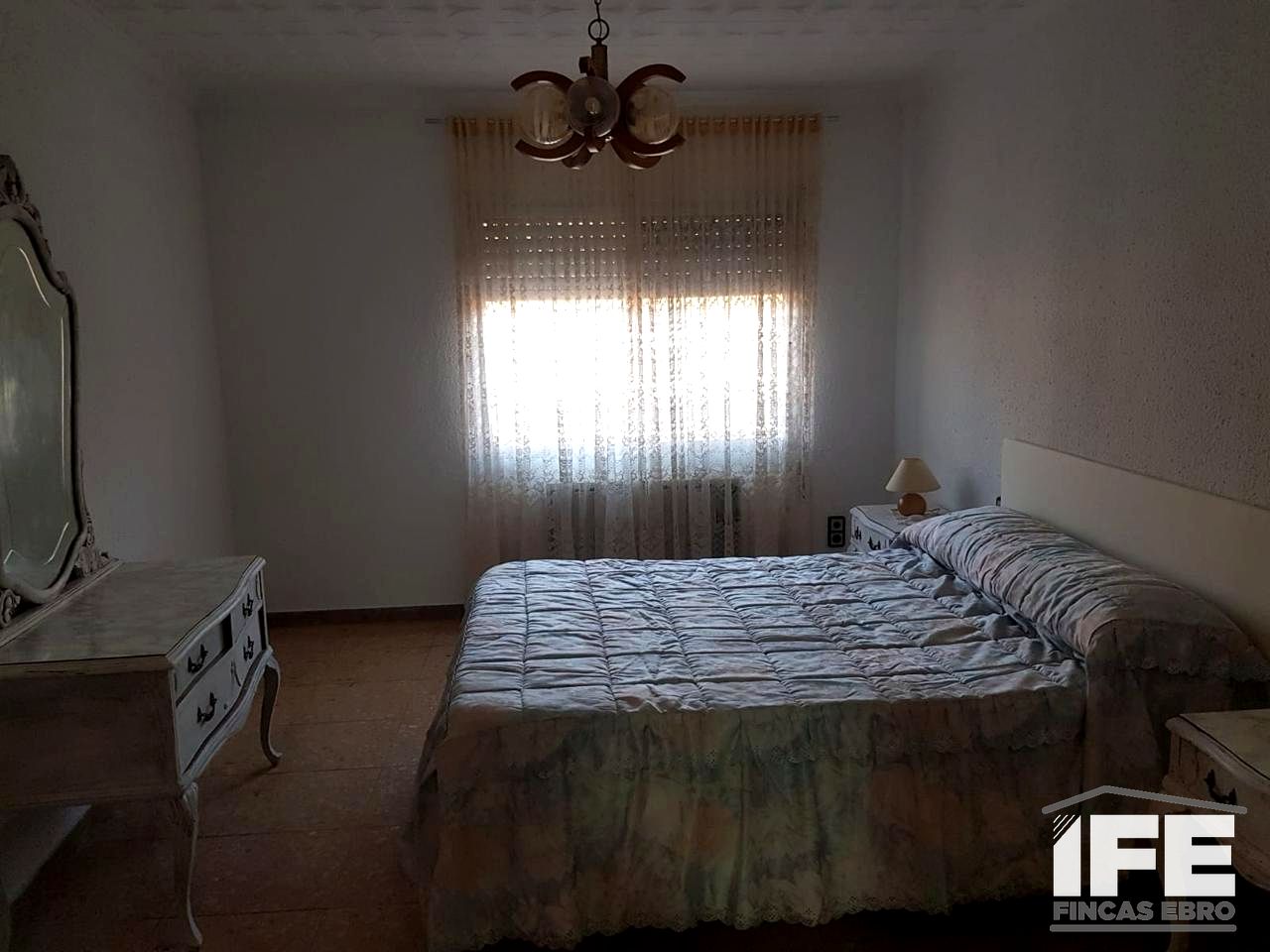 casas-adosadas en alagon ·  180000€