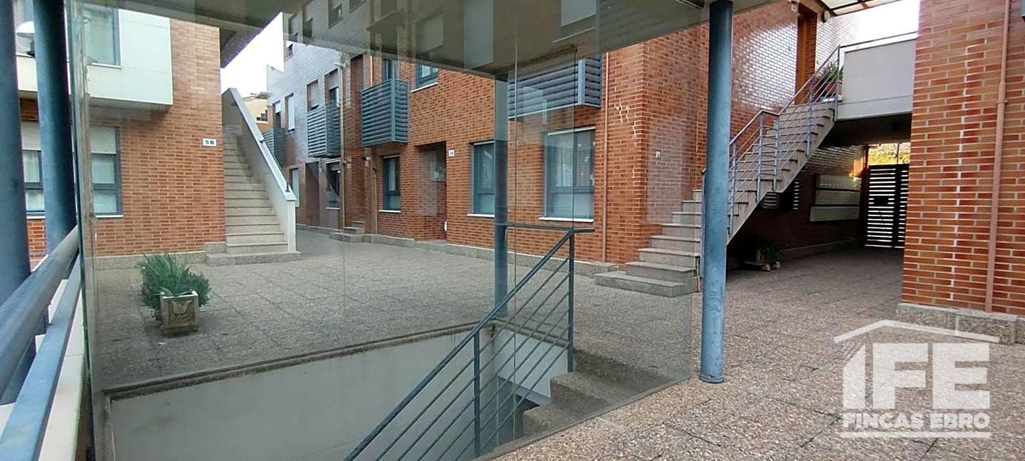 parking en alagon · avenida-de-zaragoza-50630 7000€