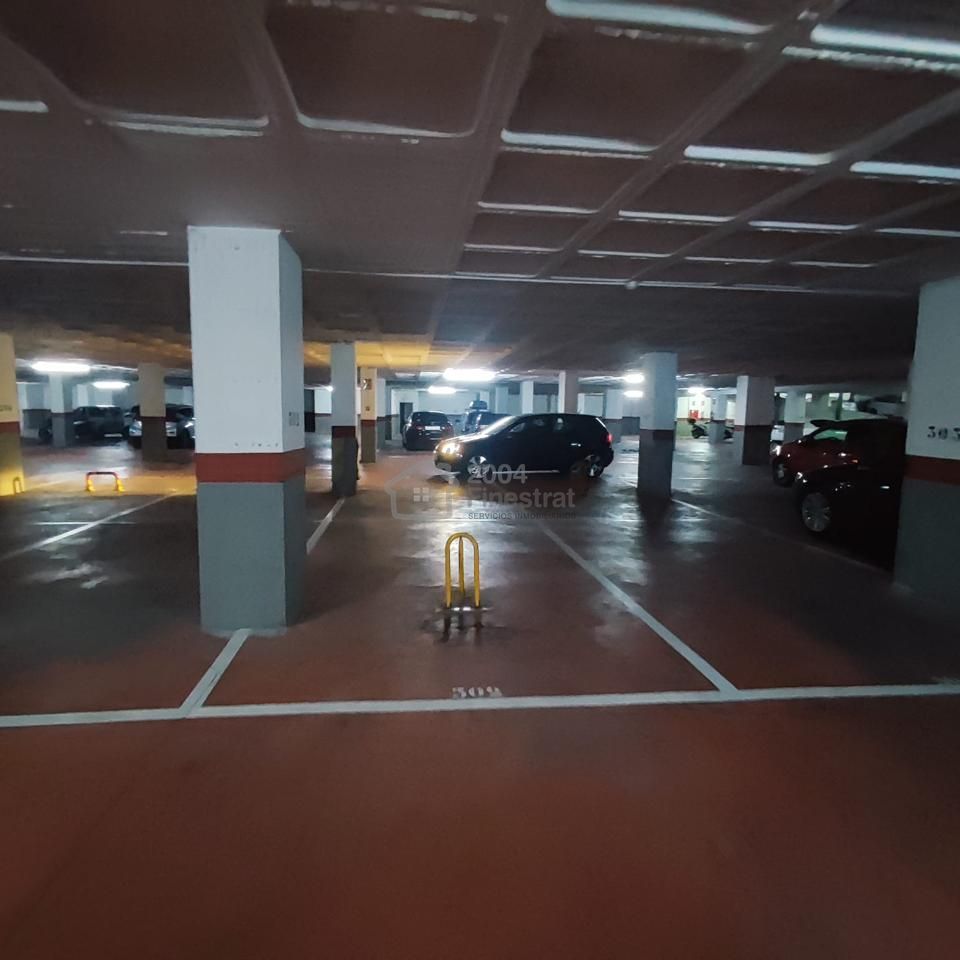 Plaza de parking en Carrer Gregal, Benidorm, Alicante de 17 m2