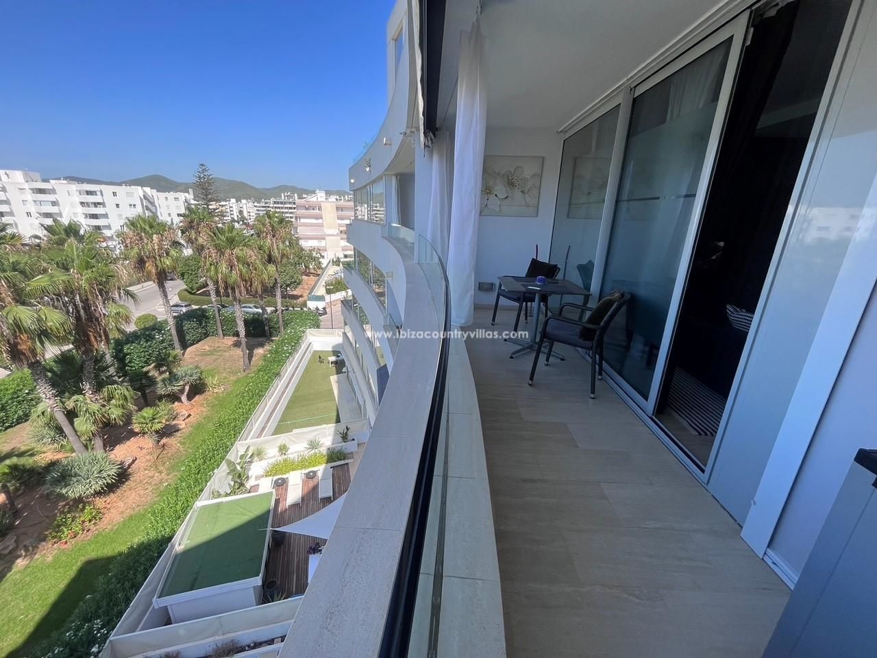 Modern two bedroom apartment in the Marina Botafoch
