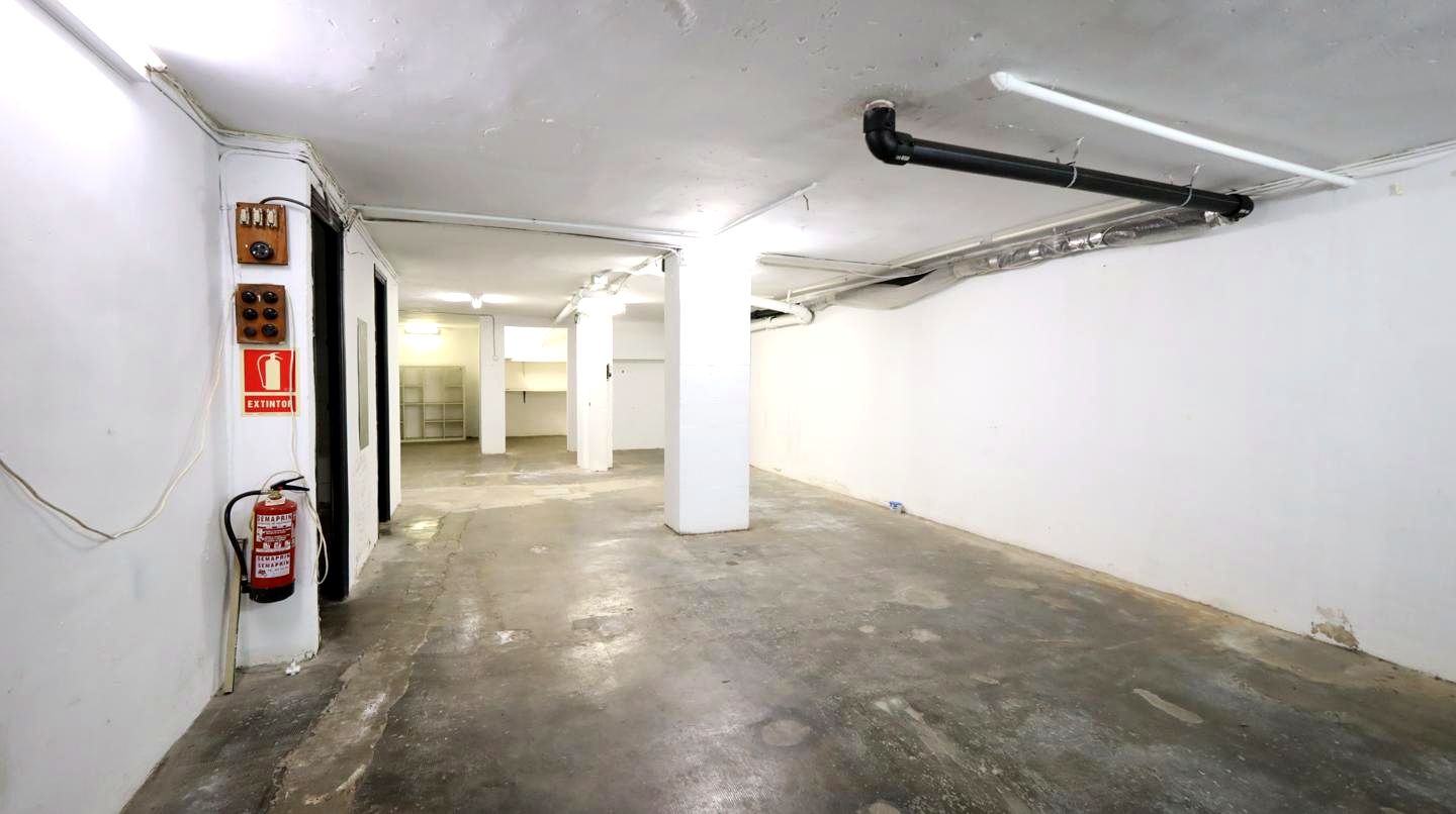 Local Comercial · Barcelona · 3 hab.