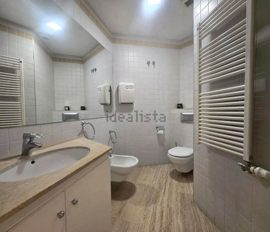 Piso · Barcelona · 5 hab.