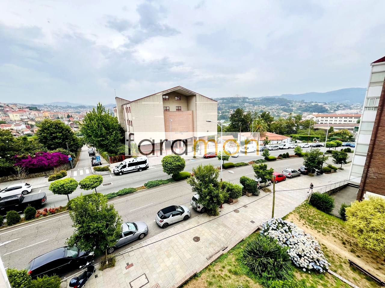 Piso en Avenida de Emilio Martínez Garrido, Vigo, Pontevedra de 109 m2