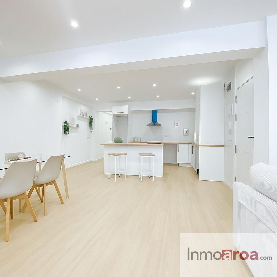 Piso en Carrer de Pérez Dolz, Castelló de la Plana, Castelló de 107 m2