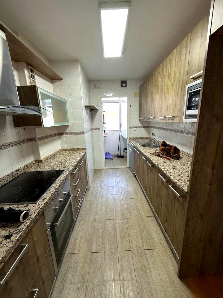 Piso en Calle Virgen de la Candelaria, Alhaurín de la Torre, Málaga de 100 m2