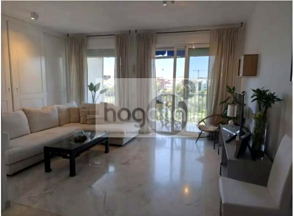Flat in CENTRO-ARJONA, Sevilla, Sevilla of 93 m2