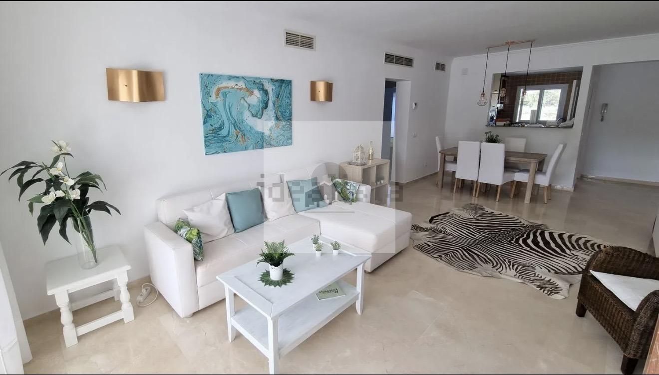 Piso en Urbanizacion Hacienda Beach, Estepona, Málaga de 135 m2