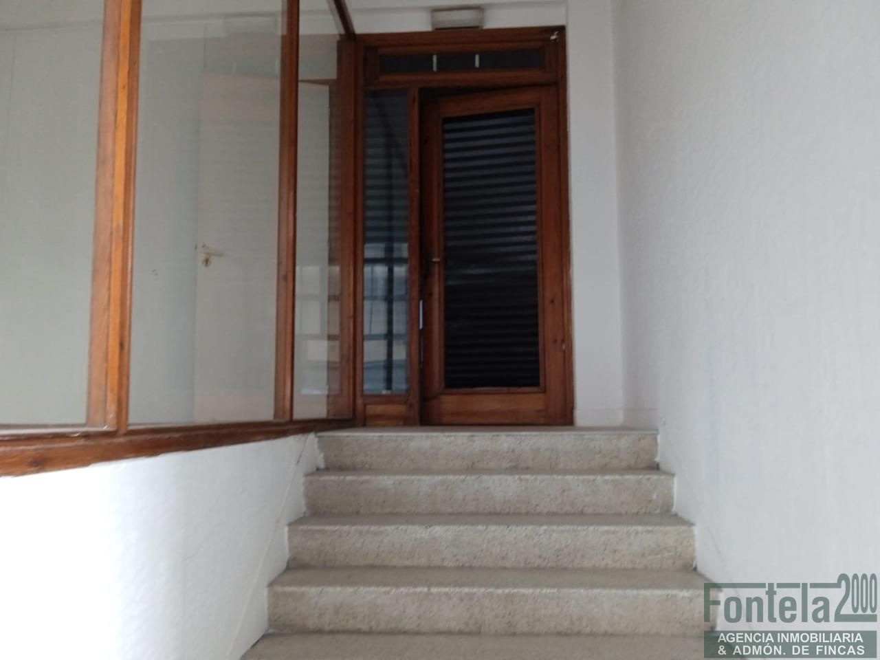 Local en Calle Cabana, A Coruña, La Coruña de 85 m2