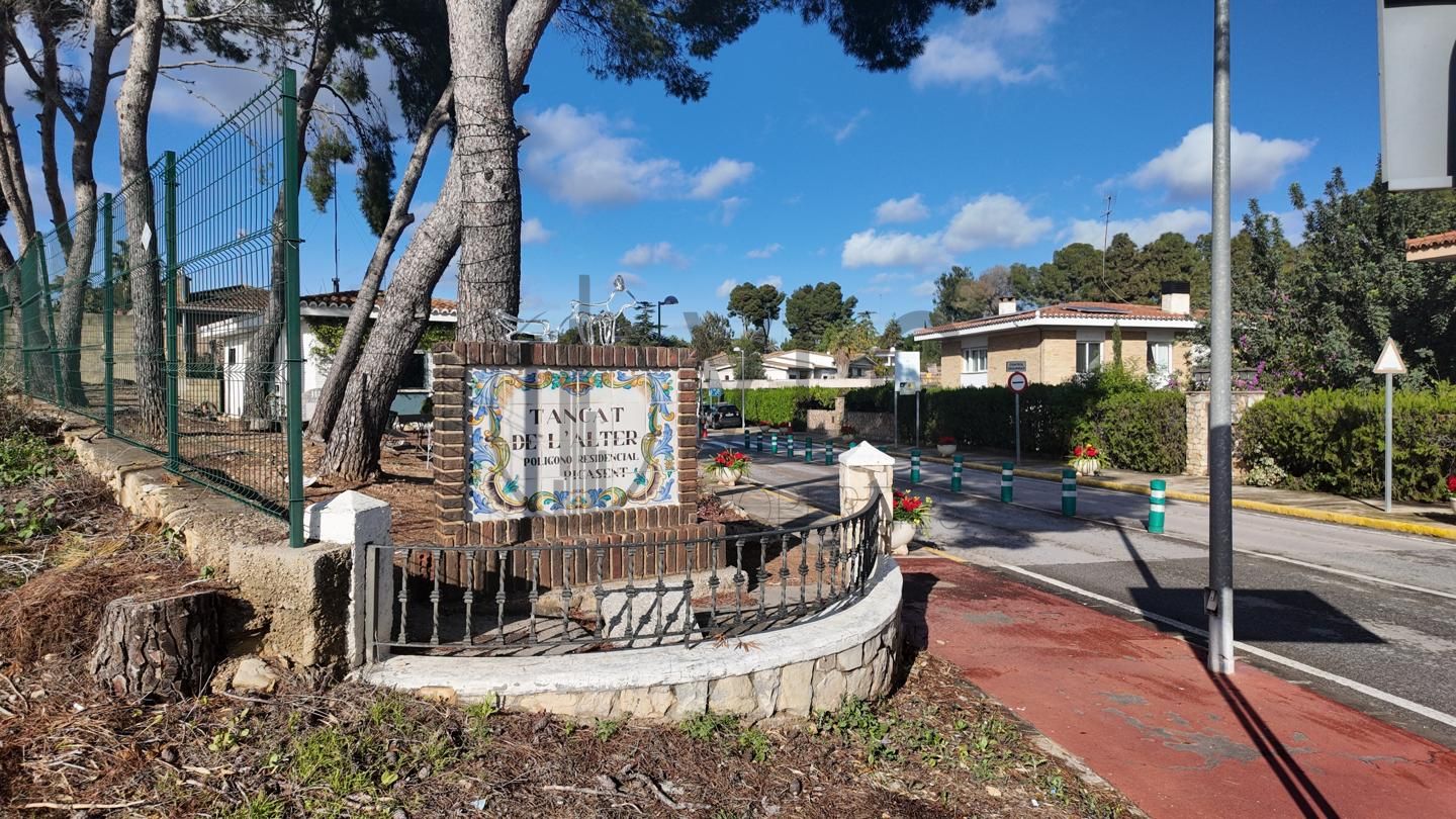 Terreno en Picassent, Valencia de 1000 m2