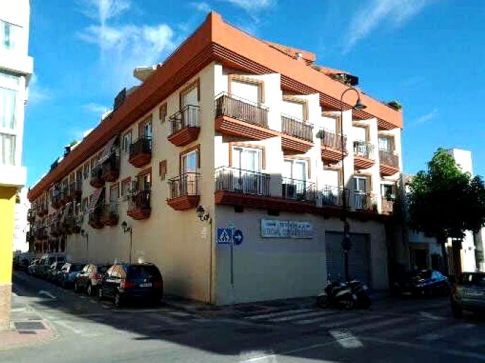 Plaza de parking en Calle Abeto, Las Lagunas de Mijas, Málaga de 33 m2