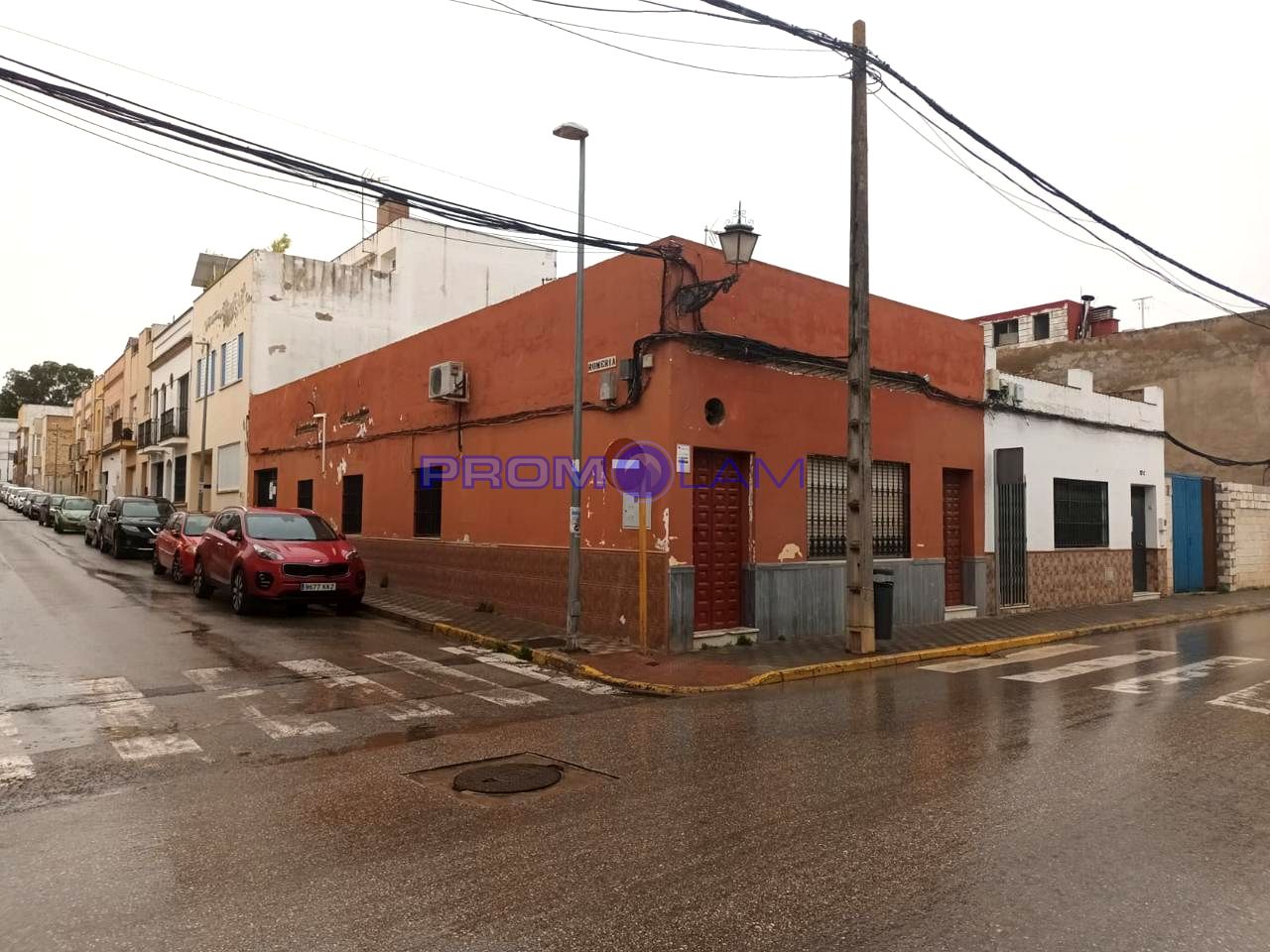 locales-comerciales en coria-del-rio · avenida-blanca-paloma-41100 120000€
