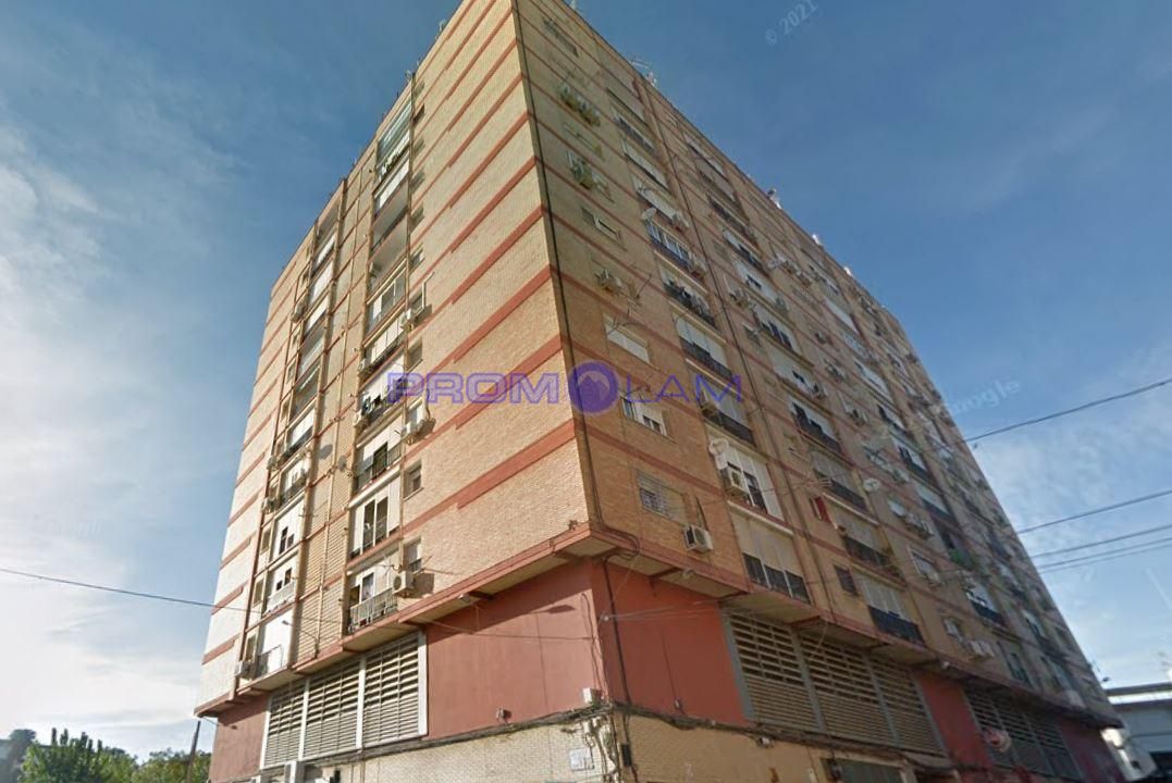 pisos en san-juan-de-aznalfarache · calle-leon-41920 65000€